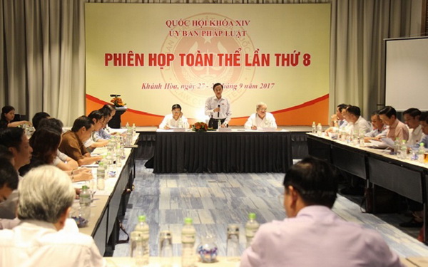 Ủy ban Pháp luật phiên toàn thể tại Khánh Hòa